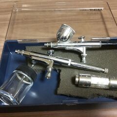 値下げ エアブラシ コンプレッサー2台 ハンドピース2本 塗料 ...