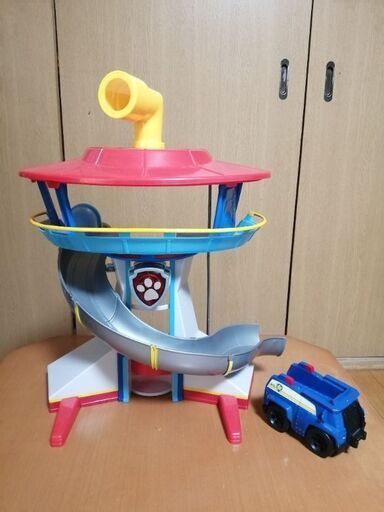 パウパトロール　パウステーション　ポリスカー　タカラトミー　おもちゃ