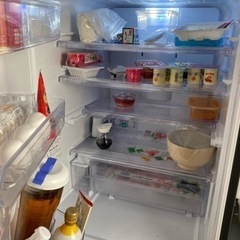 SHARP 冷蔵庫　両開き350L 2015年製の画像