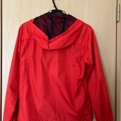 ジーユー　値下げ　GU ナイロンパーカー　Sサイズの画像