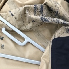 ユニクロ　ブロックテックパーカー　XL 紺色の画像