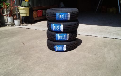 コスパ重視！１６５／５５ｒ１５サマータイヤ