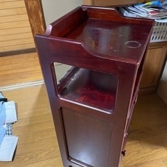 サイドテーブル