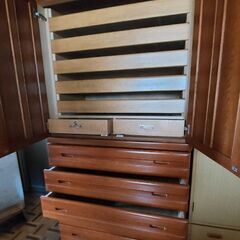 ④タンスの画像