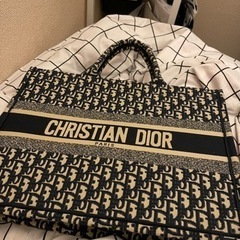 Dior ブックトート