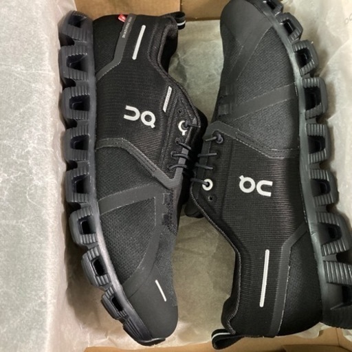 【新品未使用】on Cloud5 Waterproof All Black 26.0cm