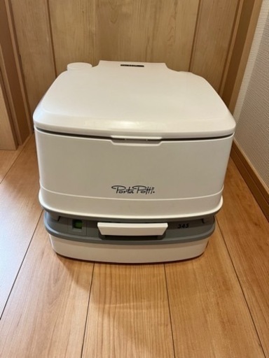 ポータブルトイレ　ポルタポッティ