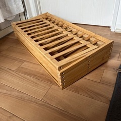 折りたたみ棚の画像