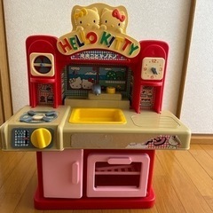キティちゃんのキッチンと、ままごとセット（引き取り先決定しました）