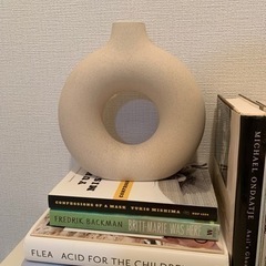 ZARA Homeの花瓶