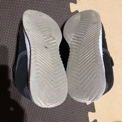 【やや美品】*.+ﾟ20㎝/黒スニーカー*.+運動靴★お出掛け靴★シューズの画像