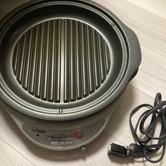 ホットプレート　タイガー魔法瓶　CPW-A130 平面・波形プレートの画像