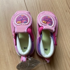 新品未使用！女の子サンダル