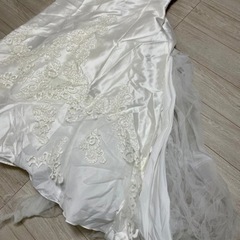 【取引き中】ウェディングドレス残布の画像