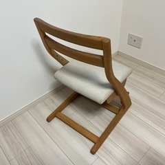 カリモク　karimoku  椅子　CU1017CEの画像