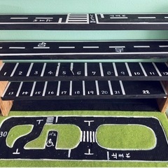 【取引中】Iミニカーの収納棚　手作り
