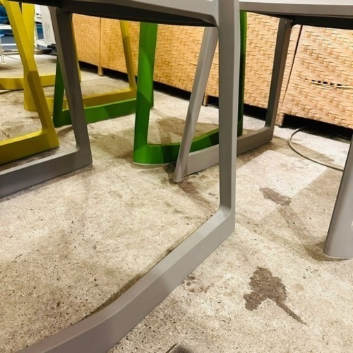 【売約済み】 Tip ton chair vitra ティプトン　テップトン　ヴィトラ　チェア　ダイニングチェア　イス　スタッキング　Barber Osgerby（バーバー・オズガビー）　グレー　検　バサルト　カッシーナ　カリガリス　アクタス　ティプトンチェア 【在庫3点→2点】