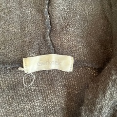 黒　パーカー　カーディガンの画像