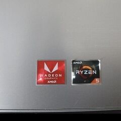 windows11 ゲーミングノート　Ryzen5 2500u　vega8 Graphicsの画像
