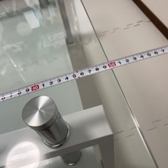 ドンキ、ガラステーブルの画像