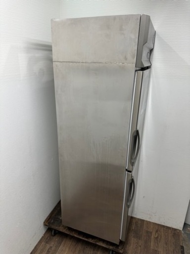 フクシマ　業務用　縦型　2面冷凍庫　３９１L　厨房　飲食店　２０１８年製　URN-062FM6