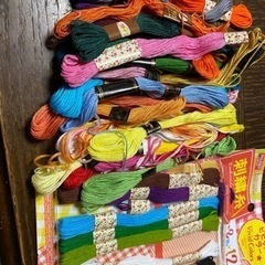 [２３日昼まで］　100均の刺繍糸　使いかけもあります