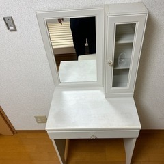ドレッサー