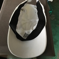 決定adidas キャップ 白 休日セール1900→1000円の画像