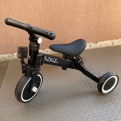【値下げ！】RiZKiZ 2in1 折たたみ三輪車 二輪車 2WAY 1歳から5歳まで 足蹴り ハンドル サドル 調整可能 空気入れ不要の画像
