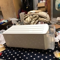 押入れ収納ボックスの画像