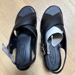 ヒラキ　ナースサンダル　左のみ2足