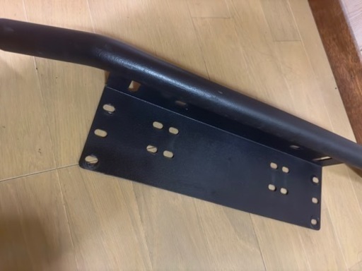 アウトドア　車両用ナンバーステイ。