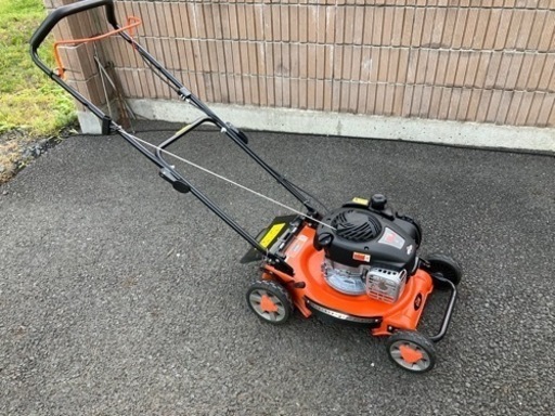 草刈機（芝刈機）美品！