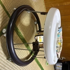 ベビー歩行器の画像