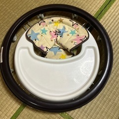 ベビー歩行器