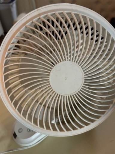 壁掛け　サーキュレーター
