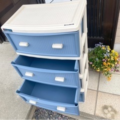 【受渡確定済】お洒落で丈夫なプラ製たんす