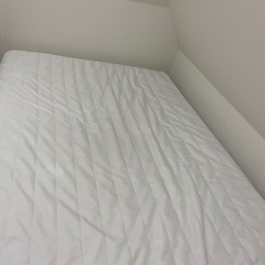 無印良品　脚付マットレスセミダブルの画像