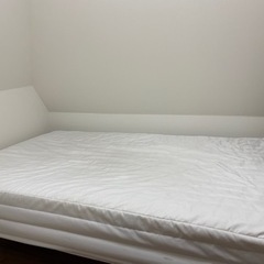 無印良品　脚付マットレスセミダブルの画像