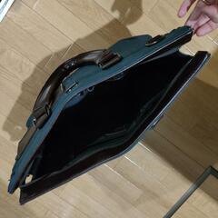 ビジネスバッグの画像