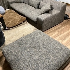 3人掛け ローソファ オットマン付きの画像