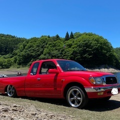 タコマ　TACOMA エアサス カスタム車