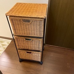 足立区　チェスト ランドリーチェスト 収納棚 3段