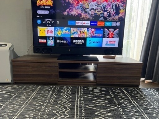 テレビ台、テレビボード