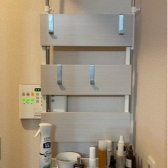 ラダーラック　壁面収納