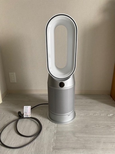 【ほぼ新品】ダイソンDyson Pure Hot + Cool【1台3役/温風モード/夏冬の両方で使える/空気清浄機能付き/アイアン/シルバー/リモコン付き】  HP00ISN