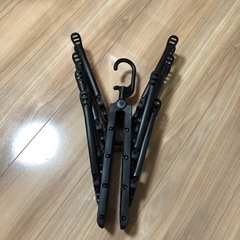 ワンタッチ8連ハンガー　ブラック　未使用の画像