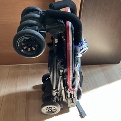 ベビーカー　折りたたみができる　B型　トイザらス商品の画像