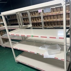 鉄　ラック　大きい　タイヤ付き　ほぼ新品