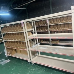 鉄　ラック　大きい　タイヤ付き　ほぼ新品の画像